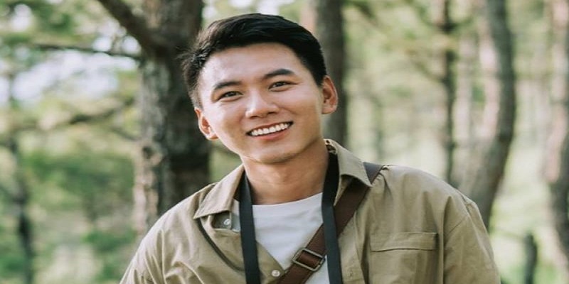 Youtuber Khoai Lang Thang: Stories From An Attractive YouTube Vlog Channel